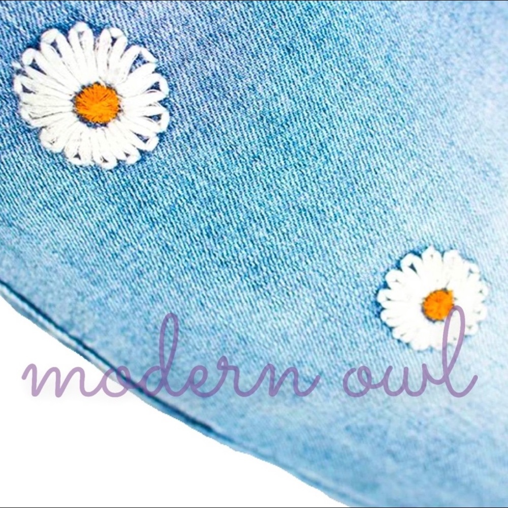New! Restock Daisy Embroidered Designer Stretchy Bell Bottom Denim Jeans Hippie - Picture 8 of 11